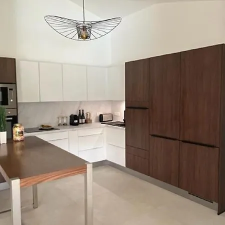 Fiori Vecchio Avec Piscine Privee فيلة بورتو فيكشْيو